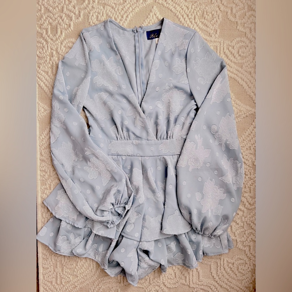 Blue romper. - Picture 2 of 6